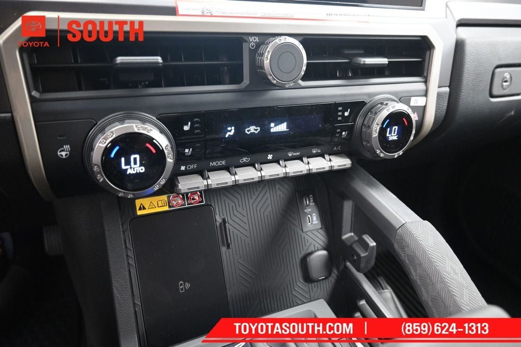 New 2026 Toyota Tacoma TRD Off-Road w/ TRD Off Road Premium Package AWD/4WD image 23