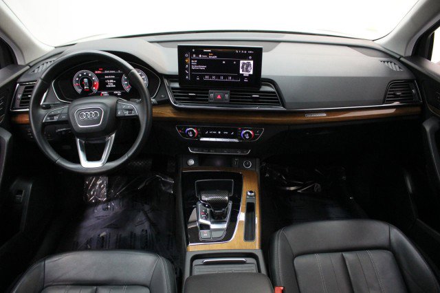 Used 2021 Audi Q5 Premium Plus image 24