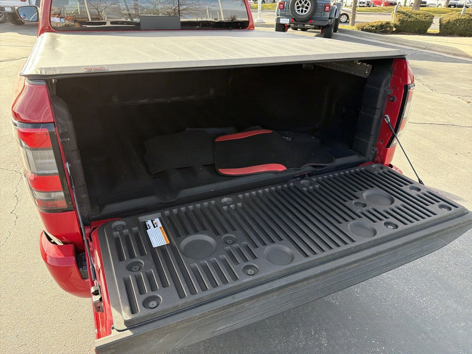 Used 2023 Nissan Frontier PRO-4X w/ Pro Convenience Package image 31