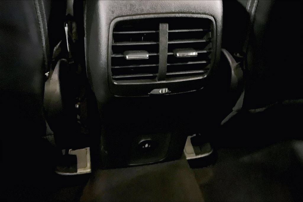 Used 2025 Ford Escape ST-Line AWD/4WD image 32