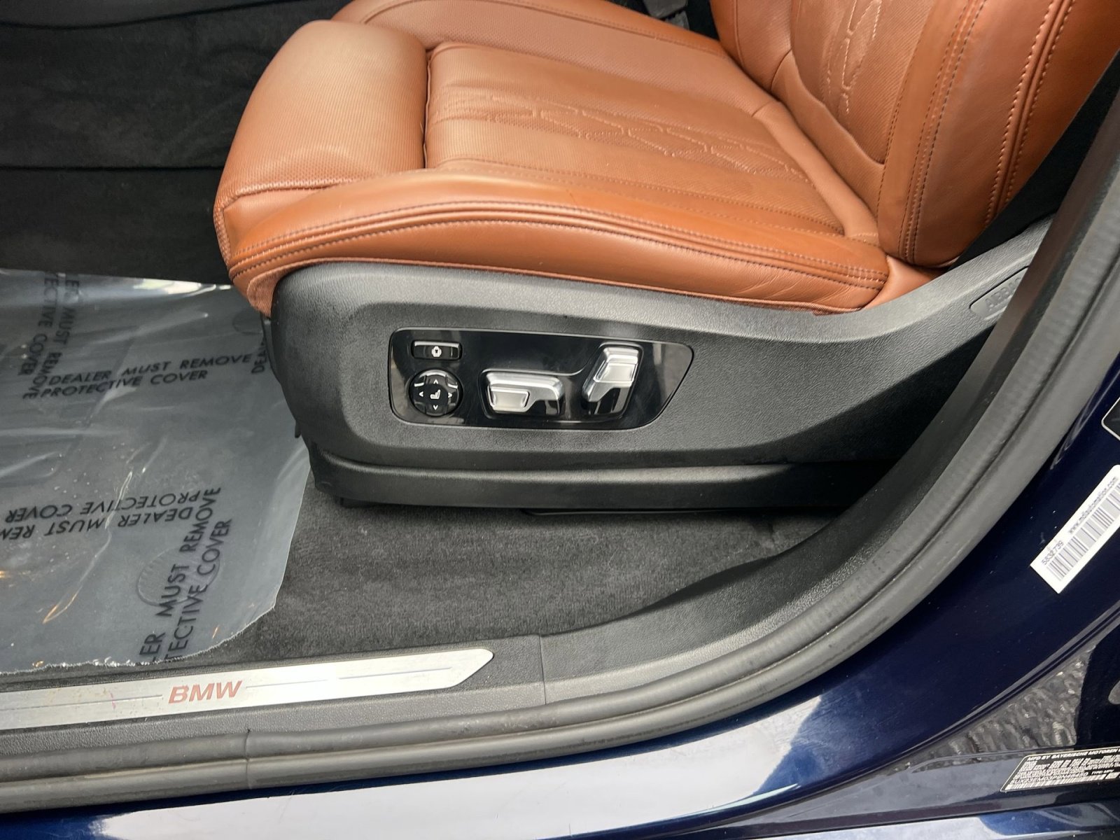 Used 2023 BMW X7 xDrive40i w/ Executive Package image 14