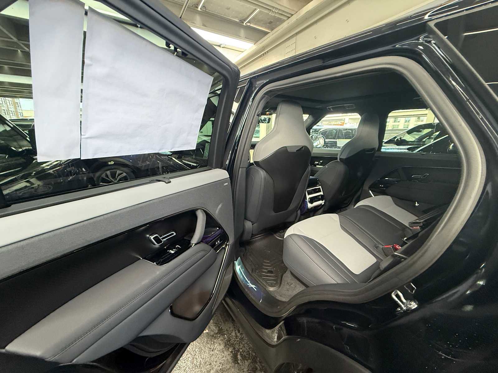 New 2025 Land Rover Range Rover Sport SV Edition Two image 17