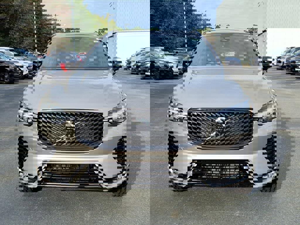 New 2026 Volvo XC60 B5 Plus w/ Protection Package Premier image 10