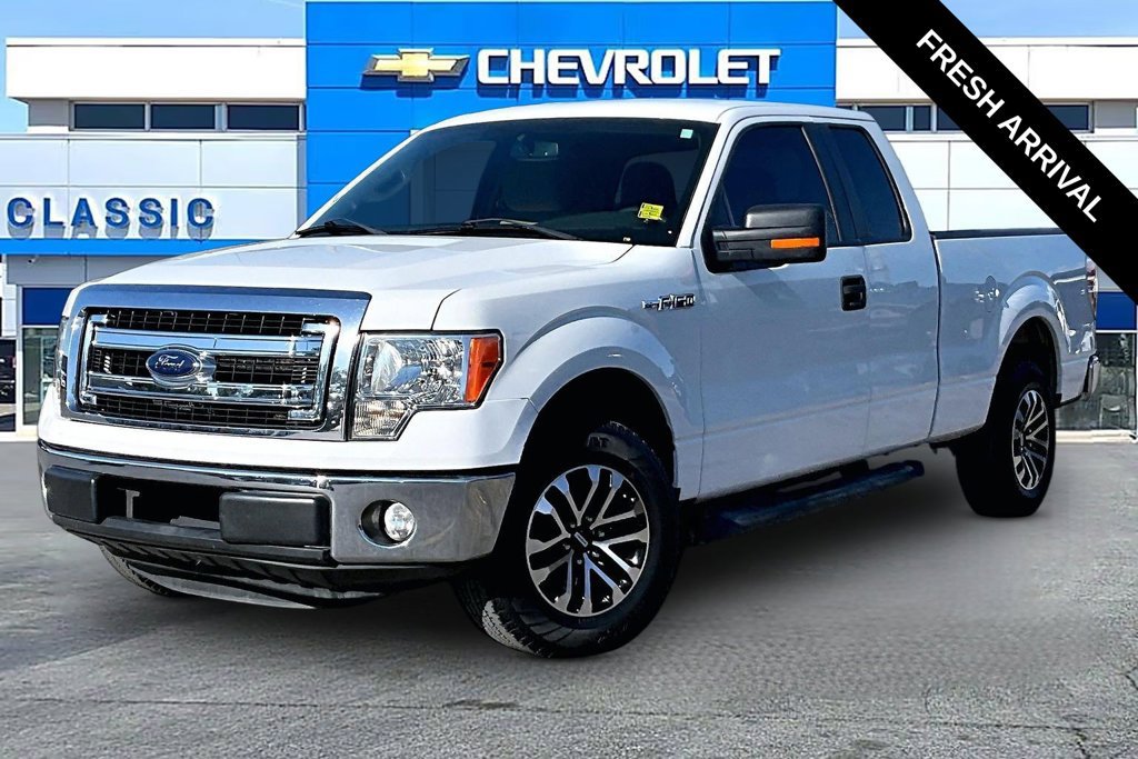 Used 2013 Ford F150 XLT w/ Mid Equipment Group RWD image 2