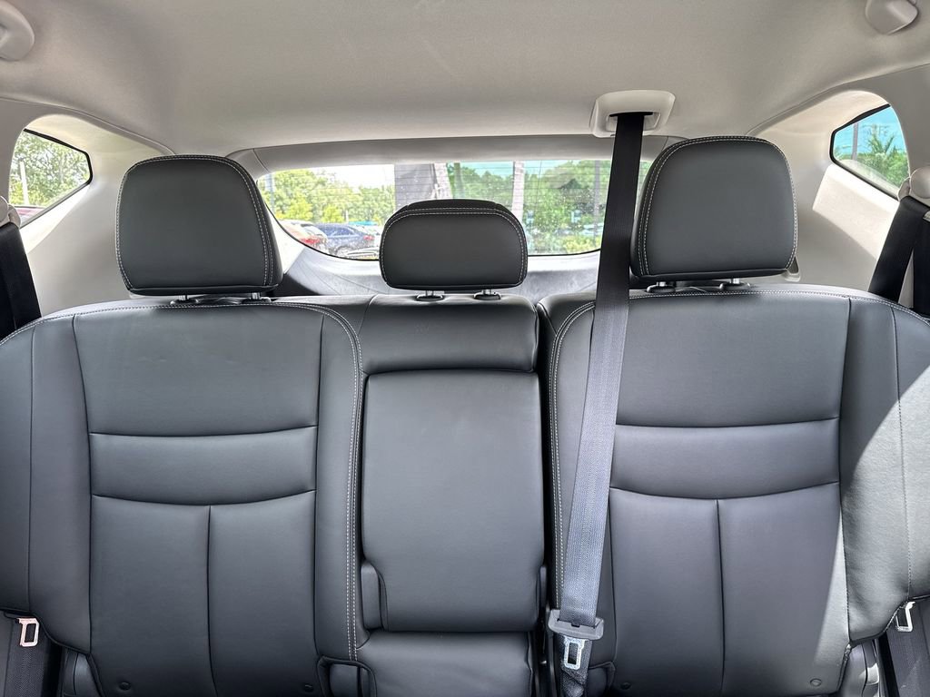 Used 2023 Nissan Murano SV w/ SV Midnight Edition Package FWD image 18