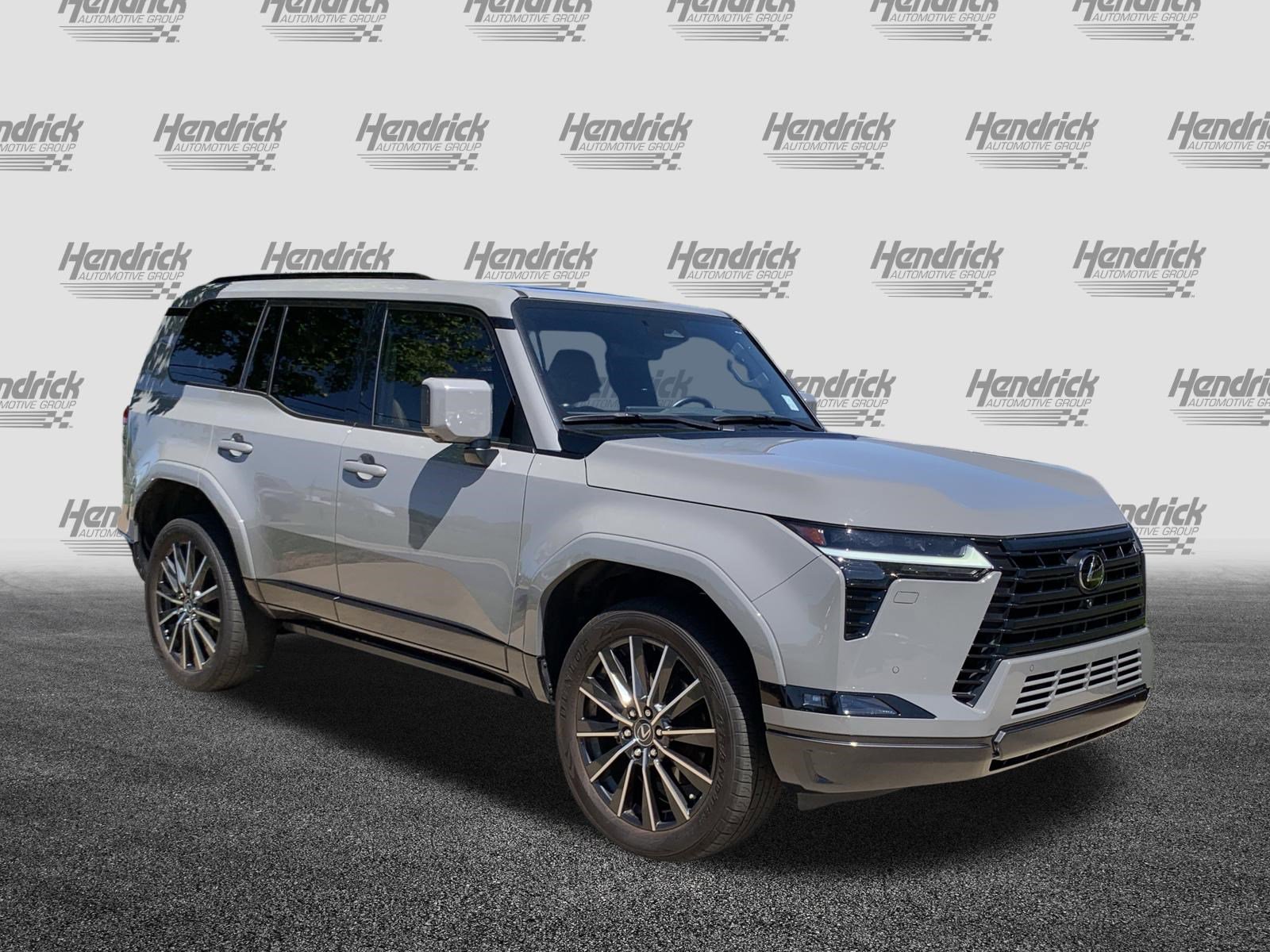 Used 2024 Lexus GX 550 w/ Accessory Package (Z1) AWD/4WD image 2