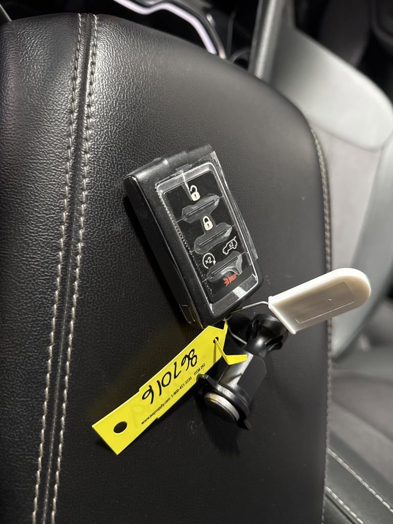 Used 2023 Jeep Grand Cherokee L Laredo w/ Luxury Tech Group I RWD image 32