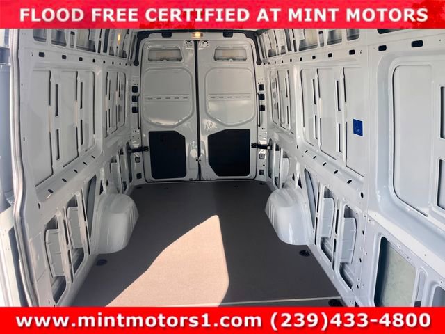 Used 2025 Mercedes-Benz Sprinter 2500 image 46
