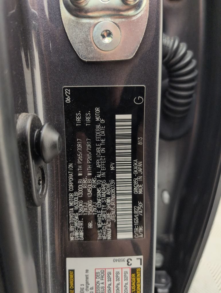Used 2022 Toyota 4Runner SR5 Premium AWD/4WD image 41