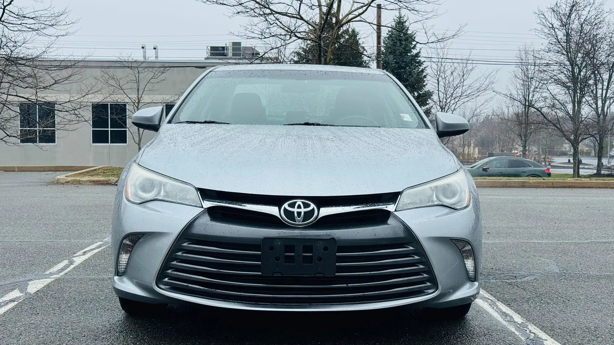 Used 2016 Toyota Camry LE FWD image 4