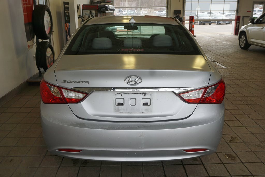 Used 2013 Hyundai Sonata GLS image 12