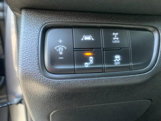 Used 2019 Hyundai Santa Fe SE AWD/4WD image 23