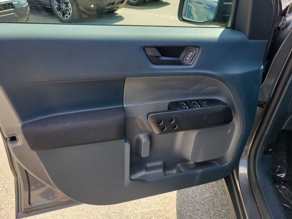 Used 2025 Ford Maverick XL image 13