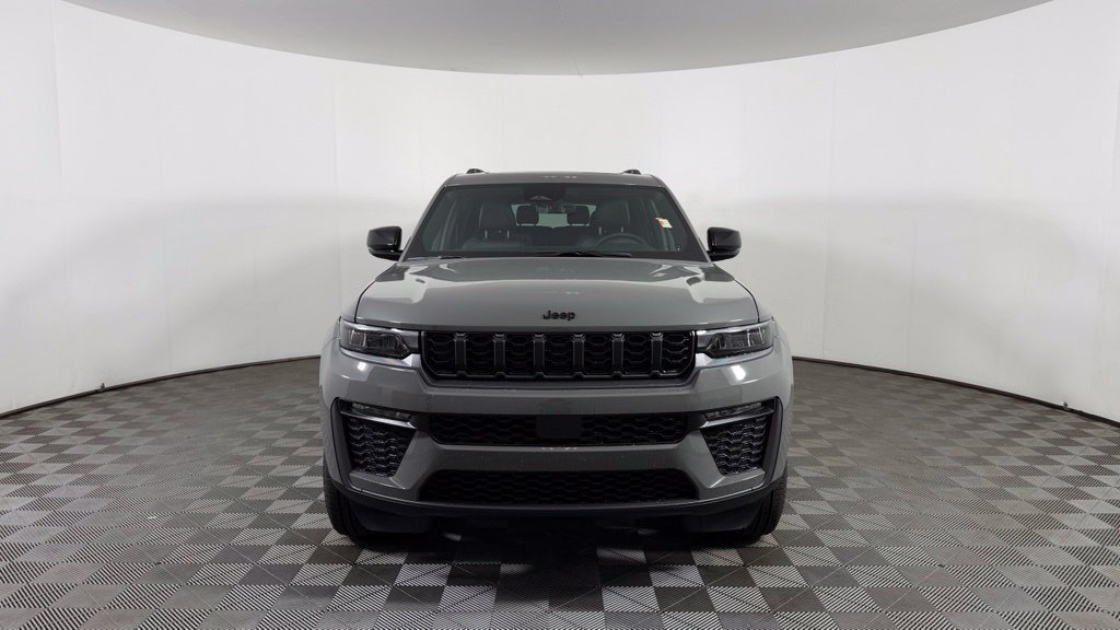 New 2027 Jeep Grand Cherokee L Limited AWD/4WD image 2