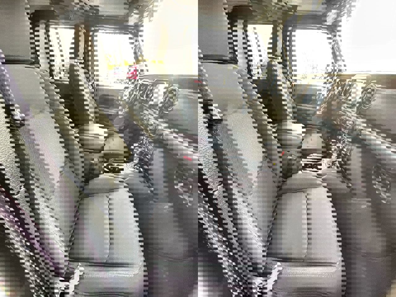 Used 2023 Jeep Gladiator Sport image 27