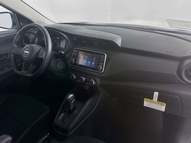 New 2025 Nissan Kicks Play S FWD image 28