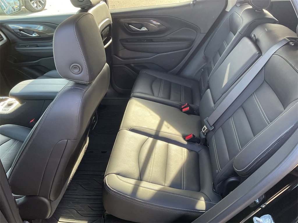Used 2023 GMC Terrain Denali w/ Black Diamond Edition image 21