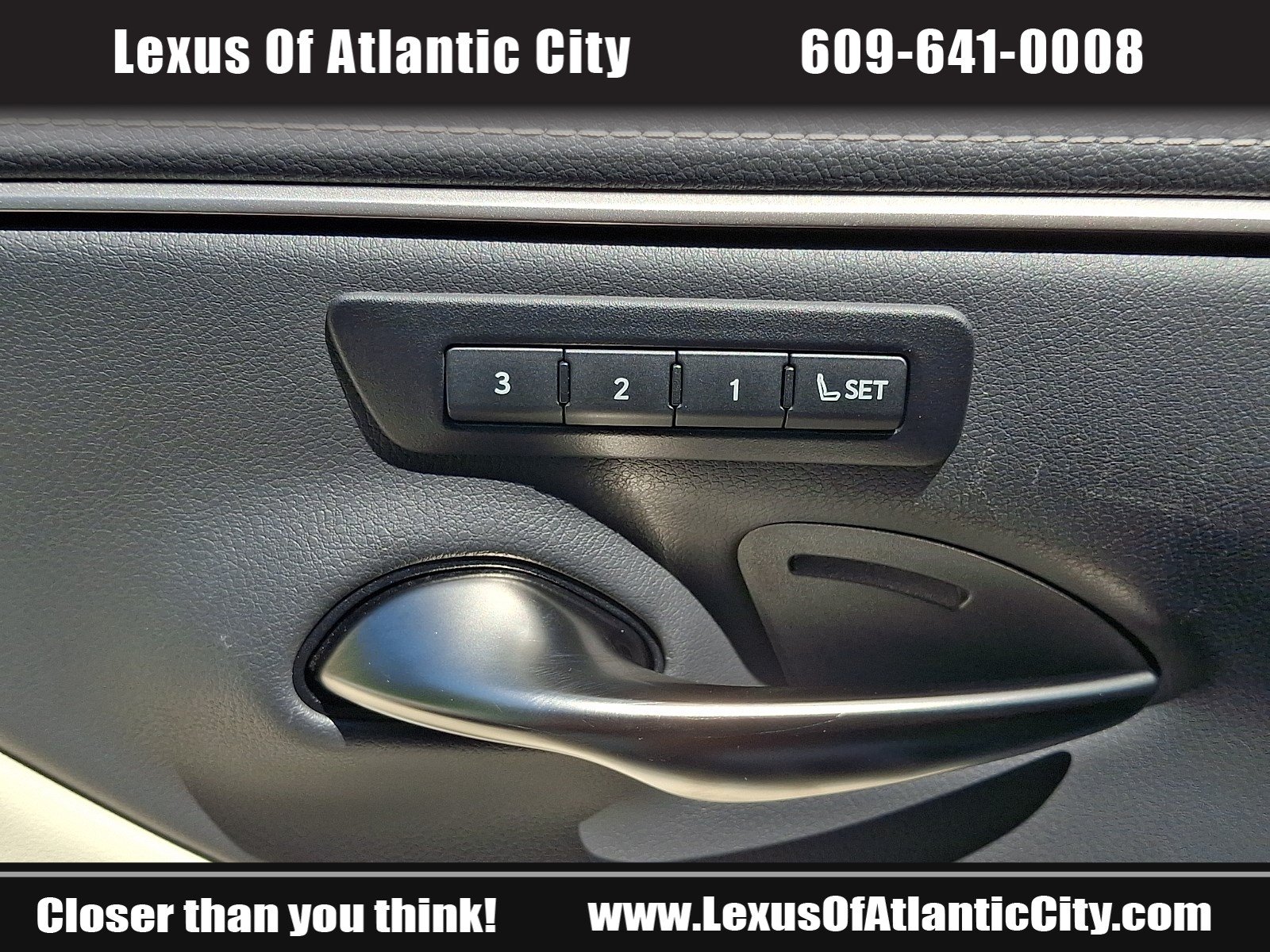 Used 2025 Lexus ES 350 w/ Premium Package FWD image 27