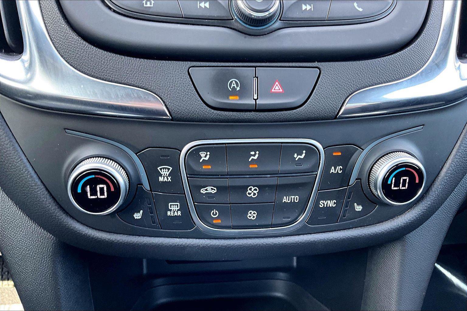 Used 2023 Chevrolet Equinox LT AWD/4WD image 37