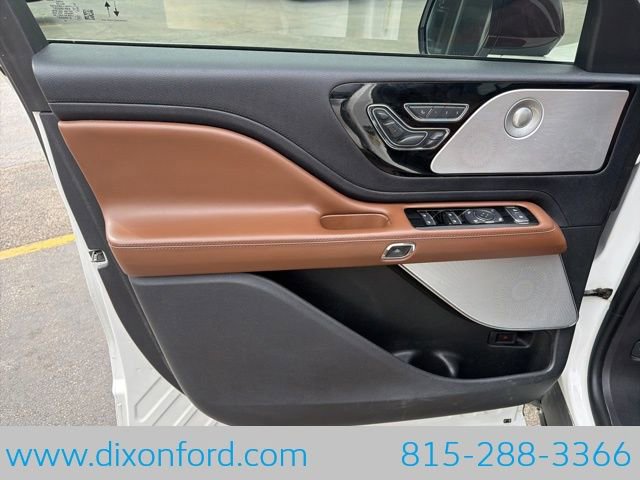 Used 2020 Lincoln Aviator Reserve w/ Equipment Group 202A AWD/4WD image 28