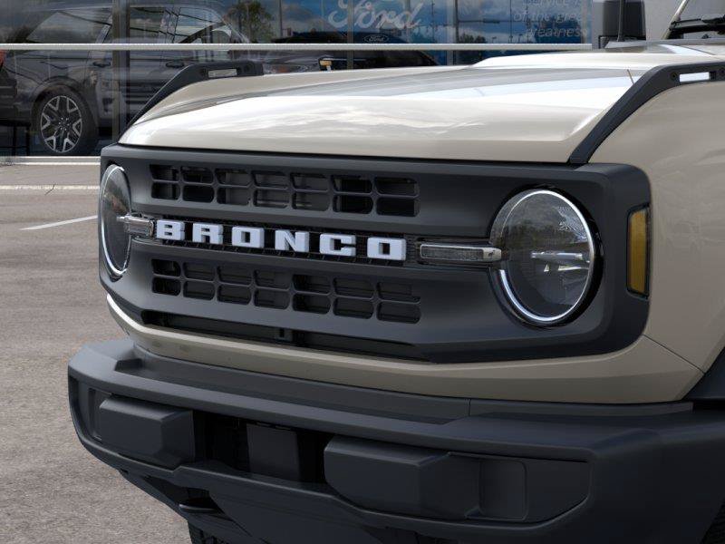 New 2026 Ford Bronco 4-Door AWD/4WD image 19