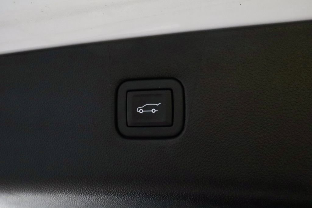 Used 2024 Chevrolet Blazer LT w/ Midnight/Sport Edition image 16