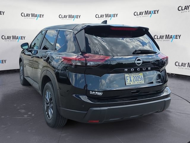 Used 2025 Nissan Rogue S AWD/4WD image 3