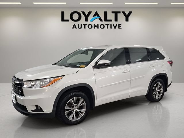 Used 2014 Toyota Highlander Plus AWD/4WD image 1