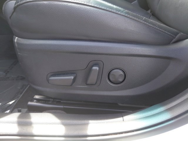 Used 2019 Kia Cadenza Technology FWD image 19