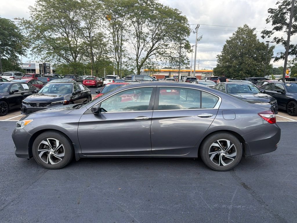 Used 2017 Honda Accord LX image 14