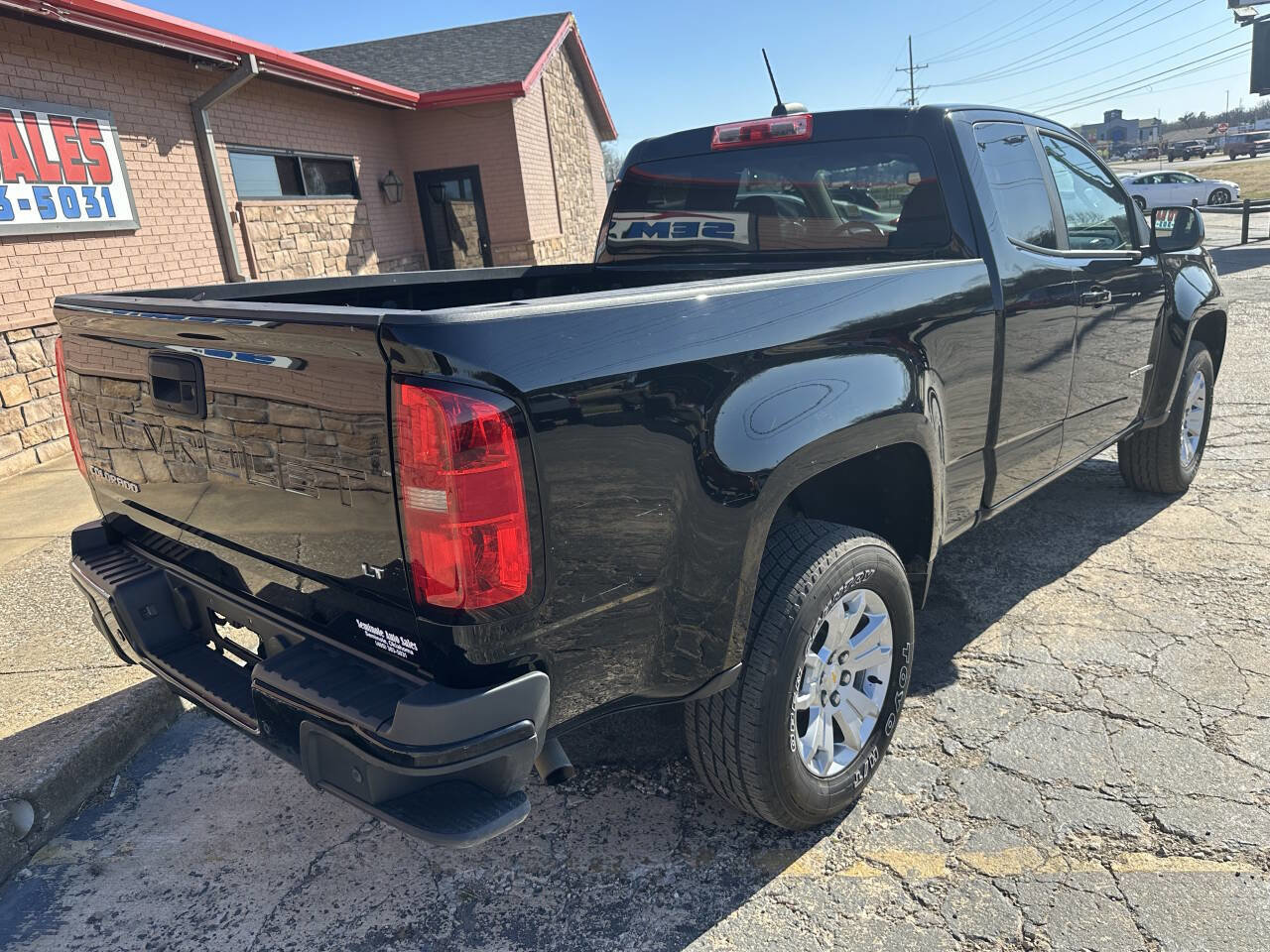 Used 2022 Chevrolet Colorado LT w/ Fleet Safety Package image 8