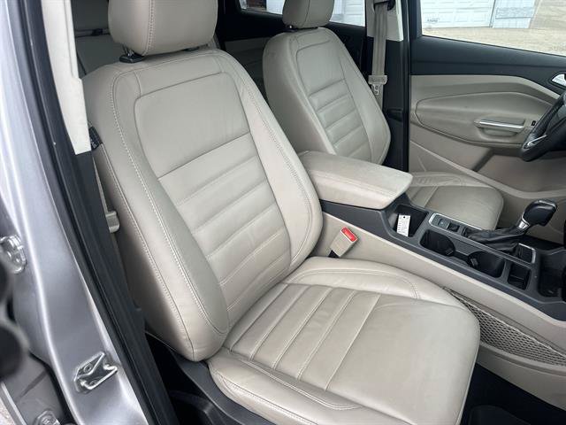 Used 2018 Ford Escape Titanium w/ Ford Safe & Smart Package AWD/4WD image 24