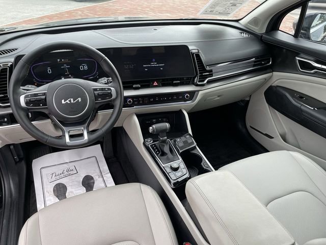 Used 2025 Kia Sportage EX image 17