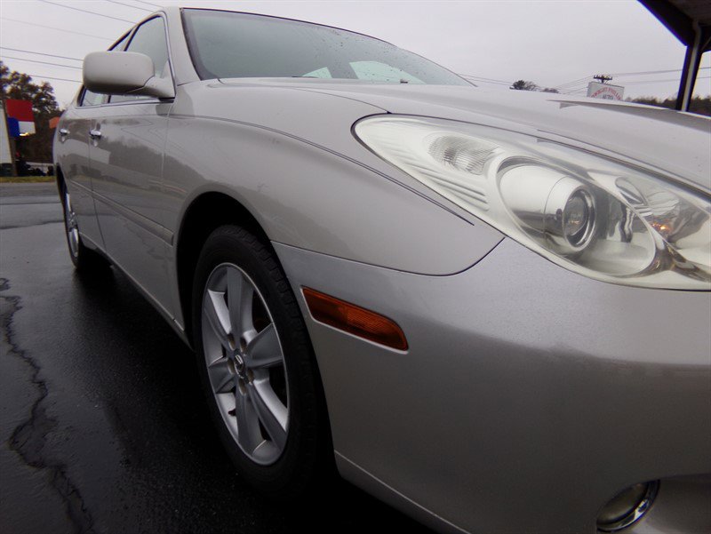 Used 2005 Lexus ES 330 Sedan image 6