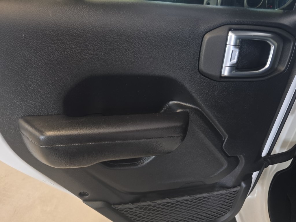 Used 2021 Jeep Wrangler Unlimited Sport AWD/4WD image 17