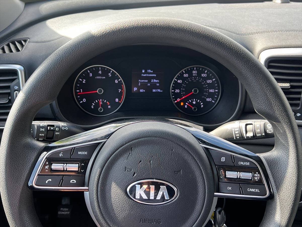 Used 2021 Kia Sportage LX AWD/4WD image 11