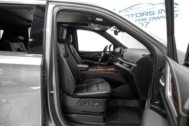 Used 2021 Cadillac Escalade ESV Premium Luxury AWD/4WD image 52