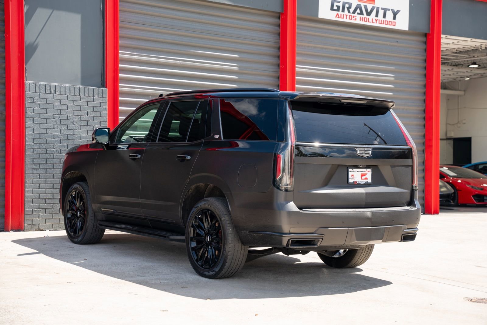 Used 2023 Cadillac Escalade Premium Luxury image 6