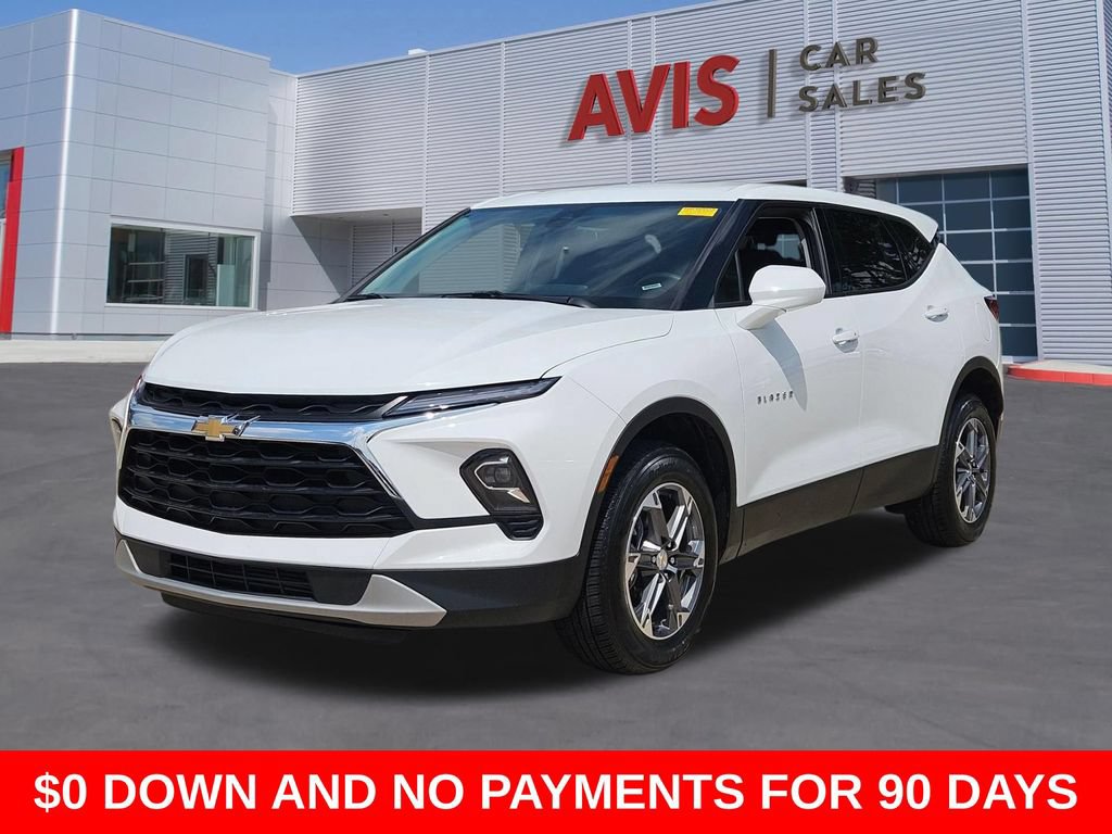 Used 2025 Chevrolet Blazer LT FWD image 1