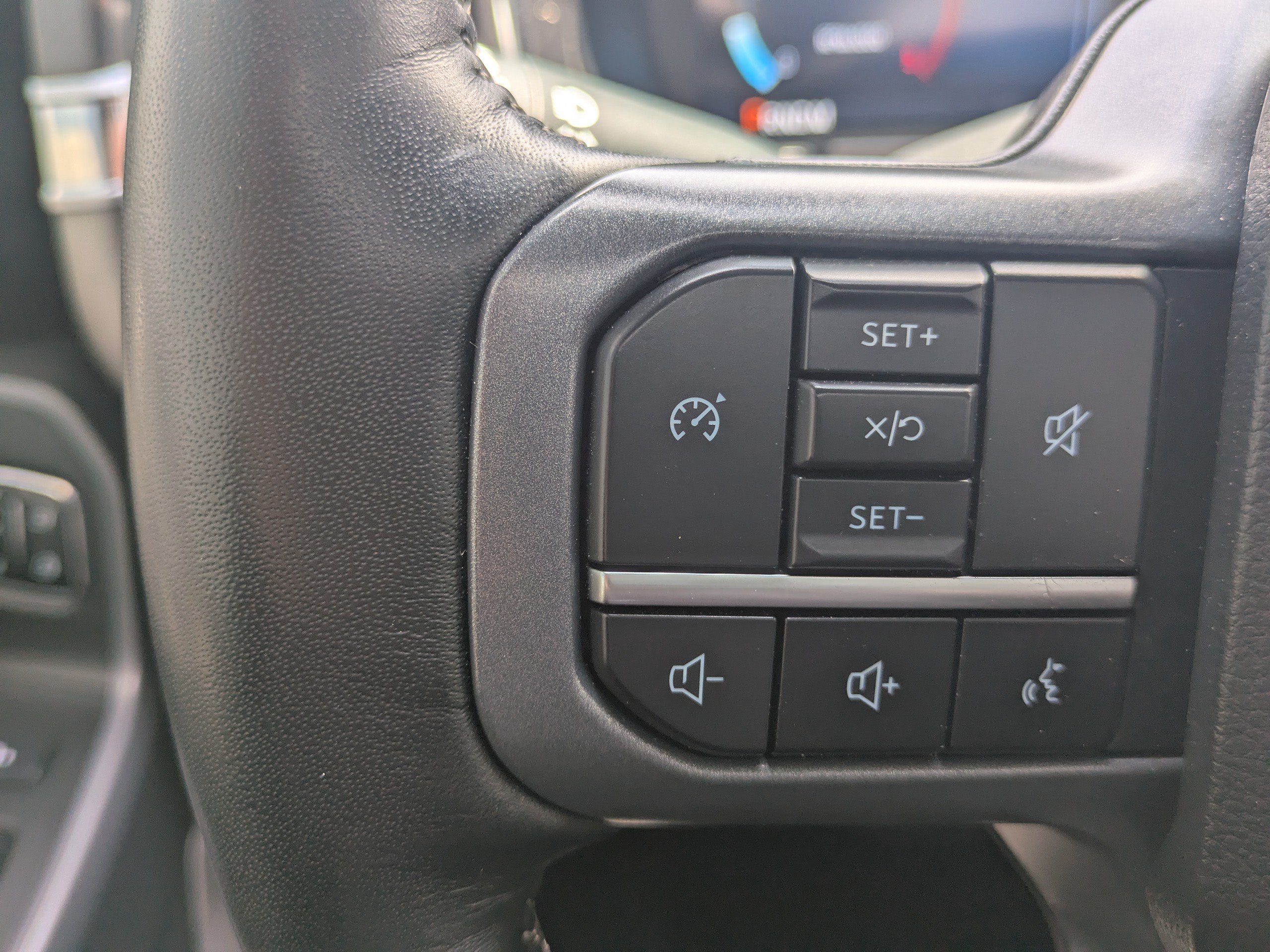Used 2023 Ford F350 Lariat w/ Chrome Package AWD/4WD image 25