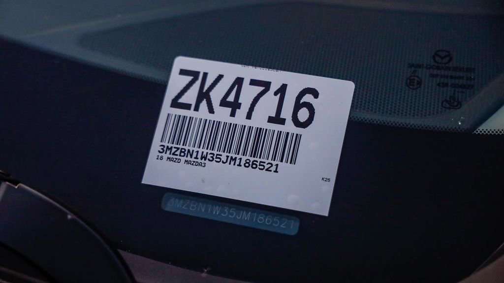 Used 2018 MAZDA MAZDA3 Grand Touring w/ Premium Equipment Package image 29