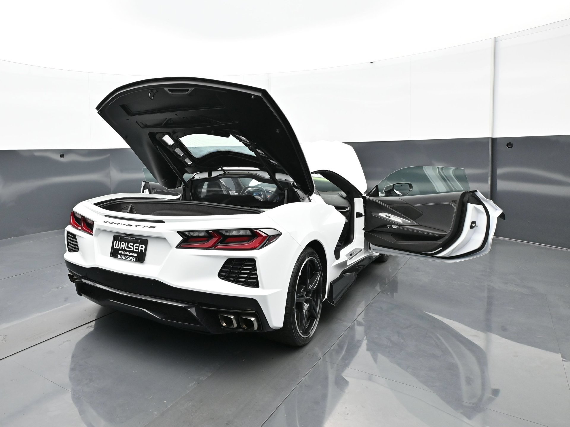 Used 2022 Chevrolet Corvette Stingray Coupe w/ Z51 Performance Package RWD image 37