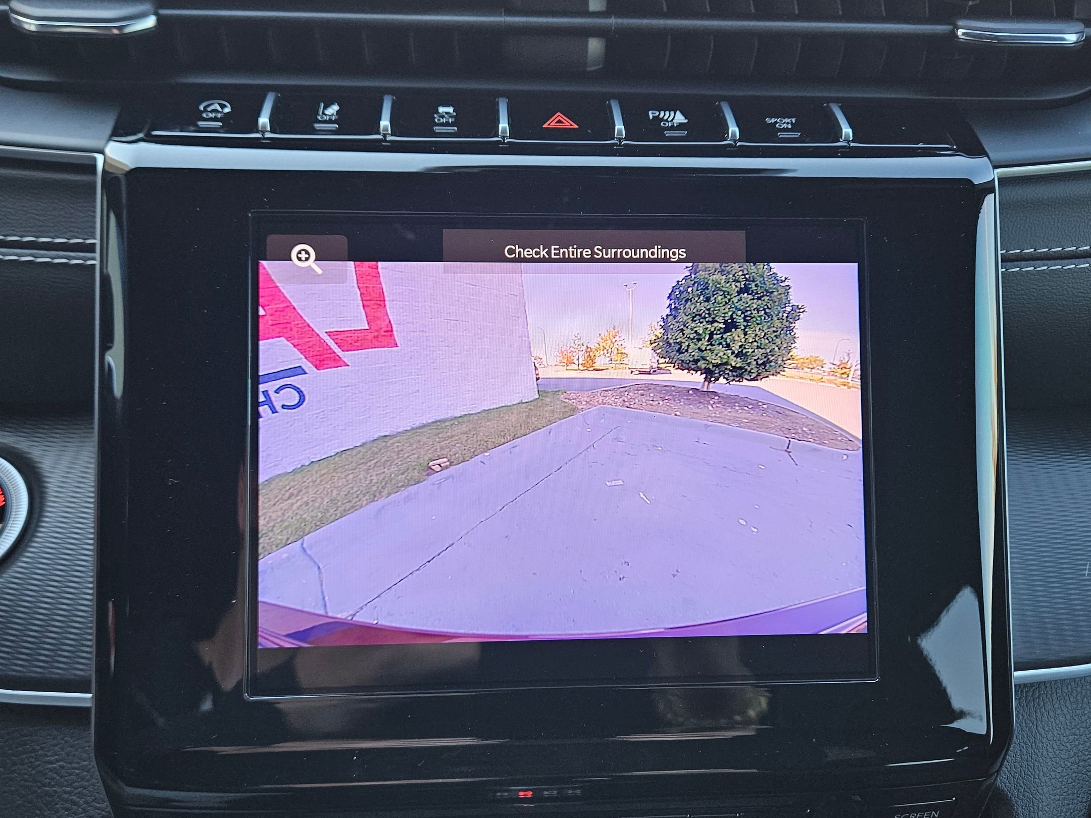 Used 2025 Jeep Grand Cherokee Laredo X w/ Luxury Tech Group I image 33