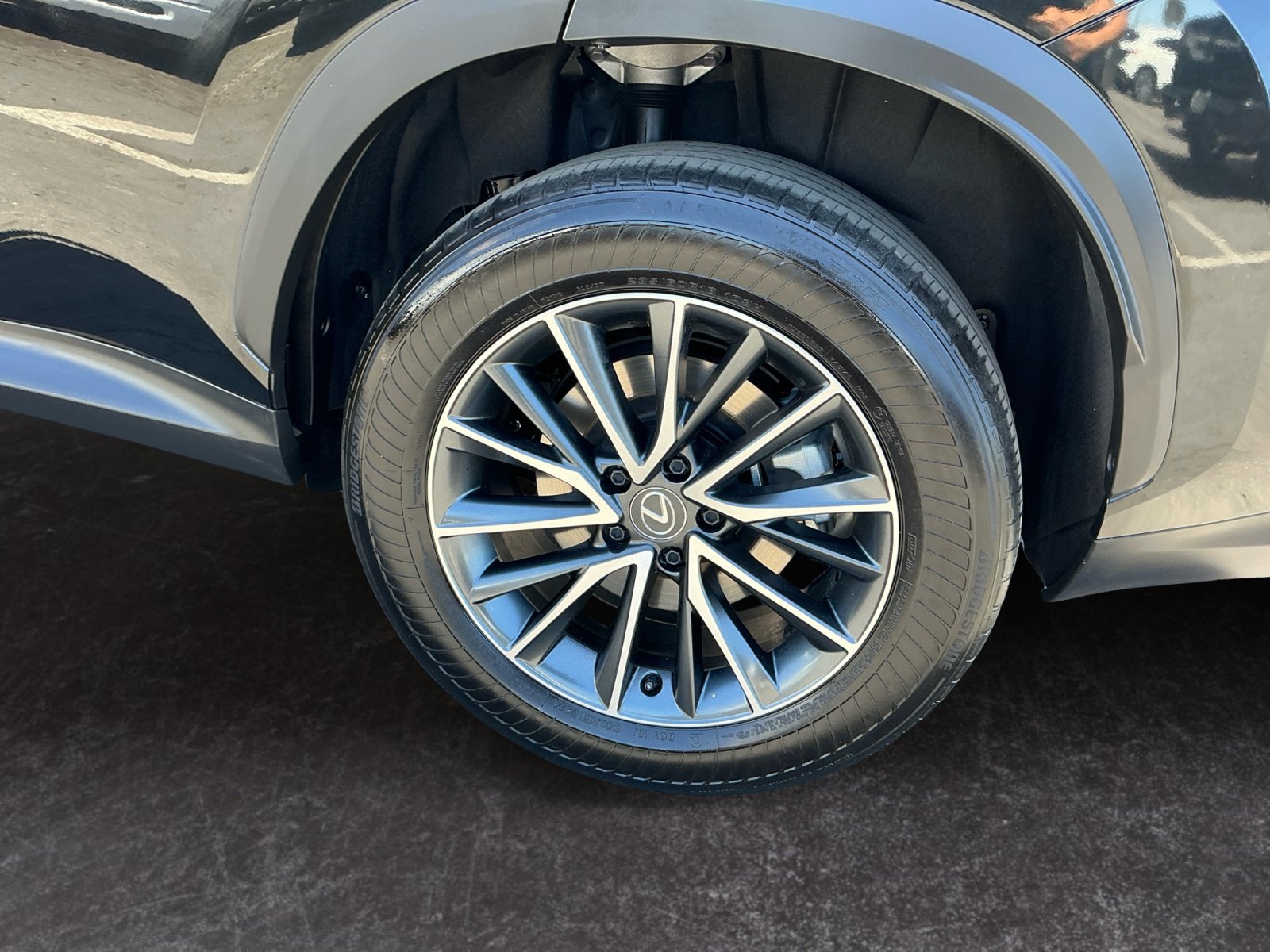 Used 2024 Lexus NX 350h AWD w/ Vision Package image 9