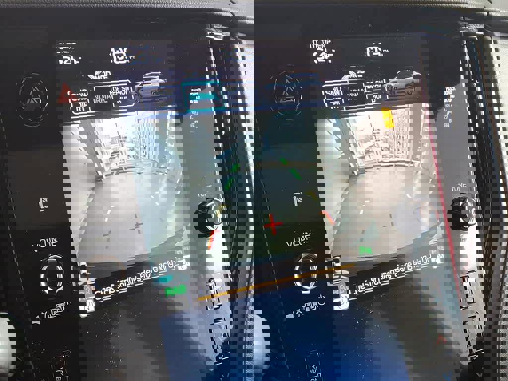 Used 2022 Subaru Outback Wilderness image 11