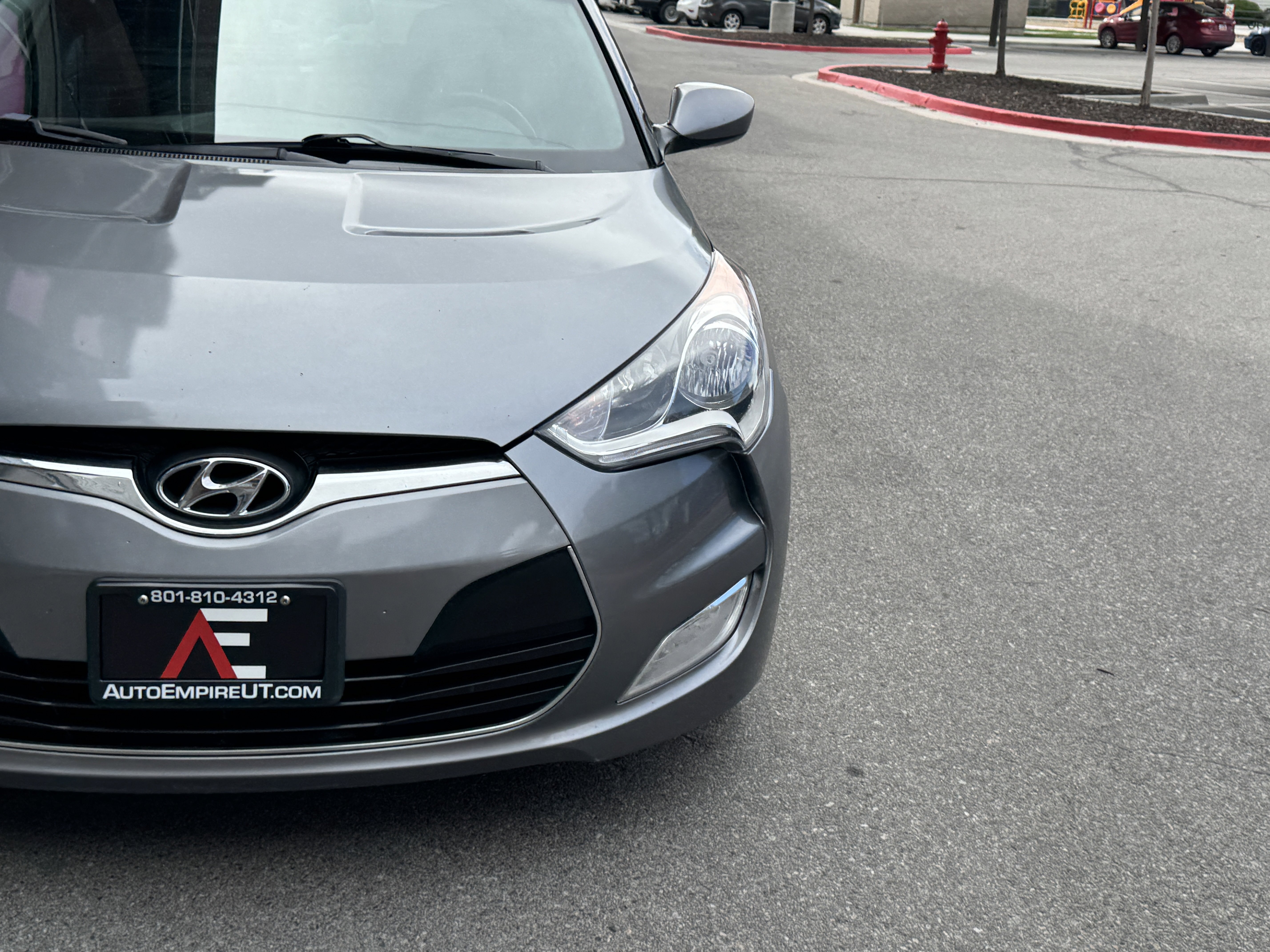 Used 2012 Hyundai Veloster w/ Style Pkg FWD image 11
