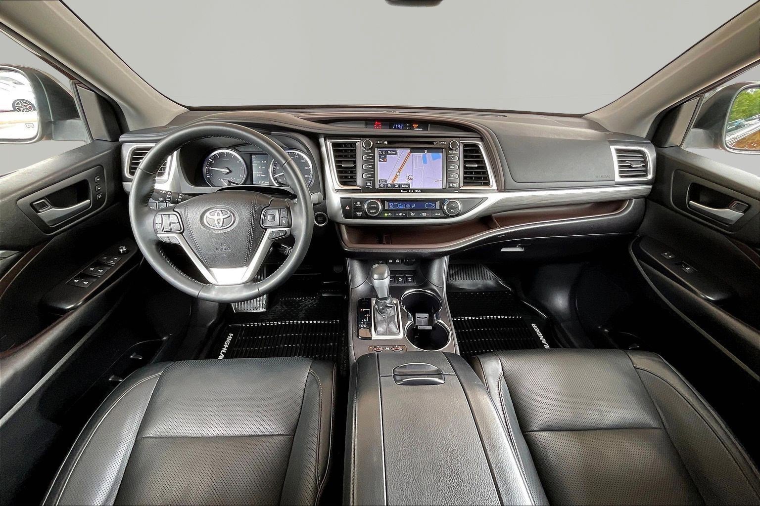 Used 2018 Toyota Highlander Limited AWD/4WD image 7