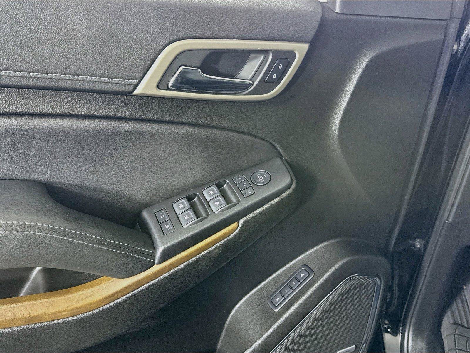 Used 2019 GMC Yukon Denali w/ Denali Ultimate Package AWD/4WD image 8