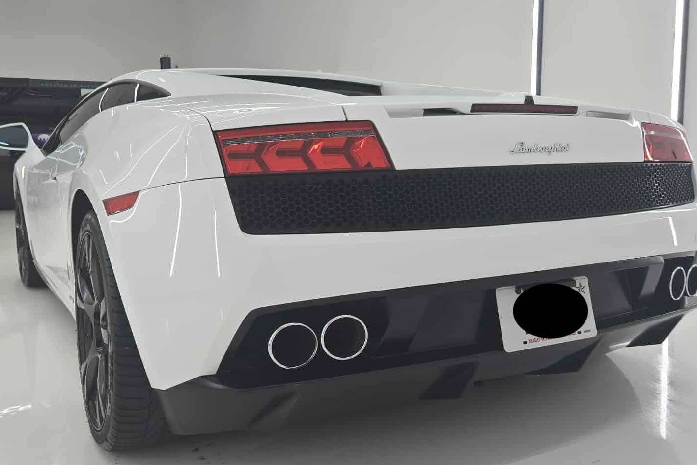 Used 2011 Lamborghini Gallardo LP 550-2 Bicolore image 5