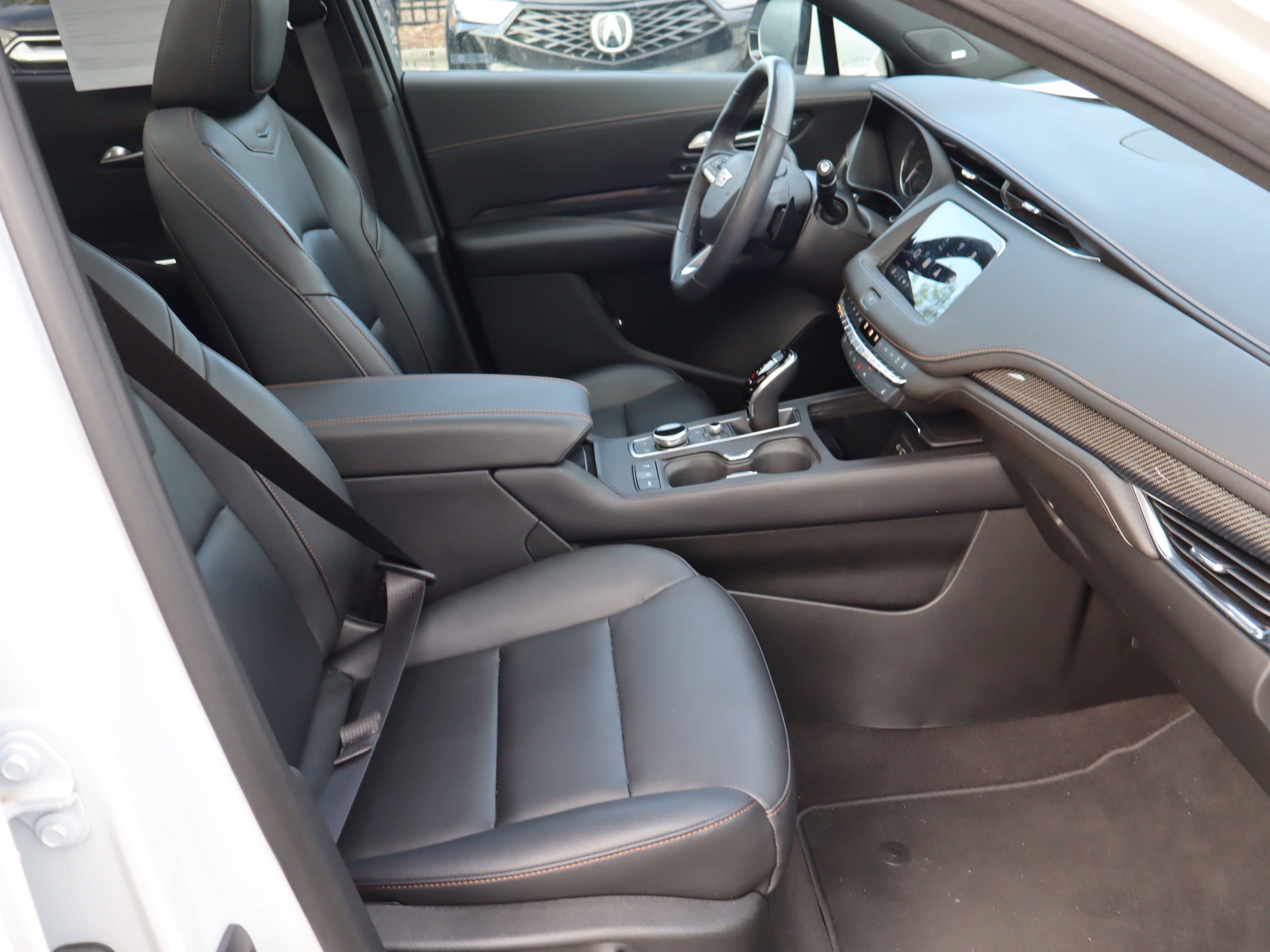 Used 2023 Cadillac XT4 Sport w/ LPO, Onyx Lite Package image 37
